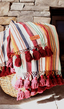 Load image into Gallery viewer, Artisan throw- Ramona
