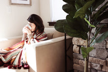 Load image into Gallery viewer, Artisan throw- Ramona